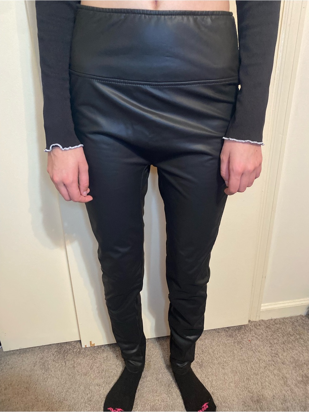 Source Unknown Black Faux Leather Skinny Pants lined size small